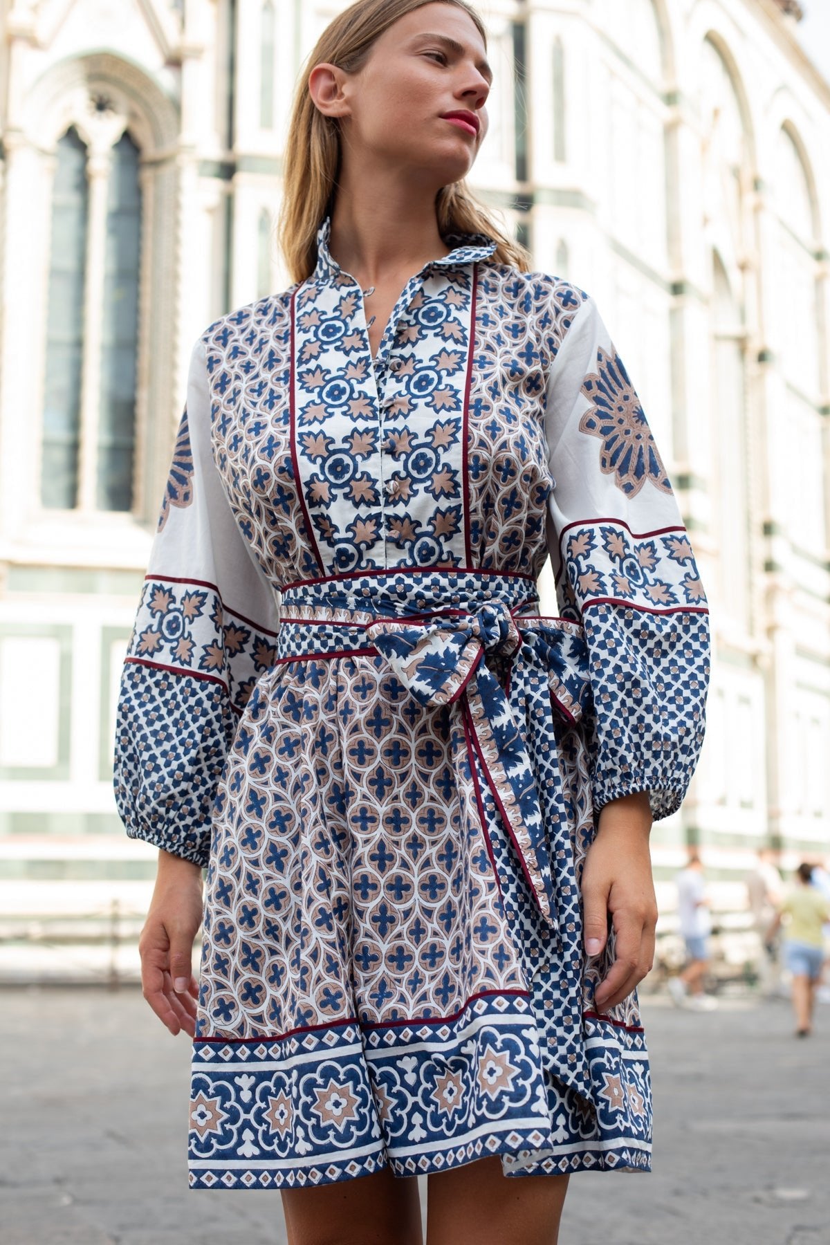 SUE SARTOR Flounce Shorty | Mocha/Navy Piazza