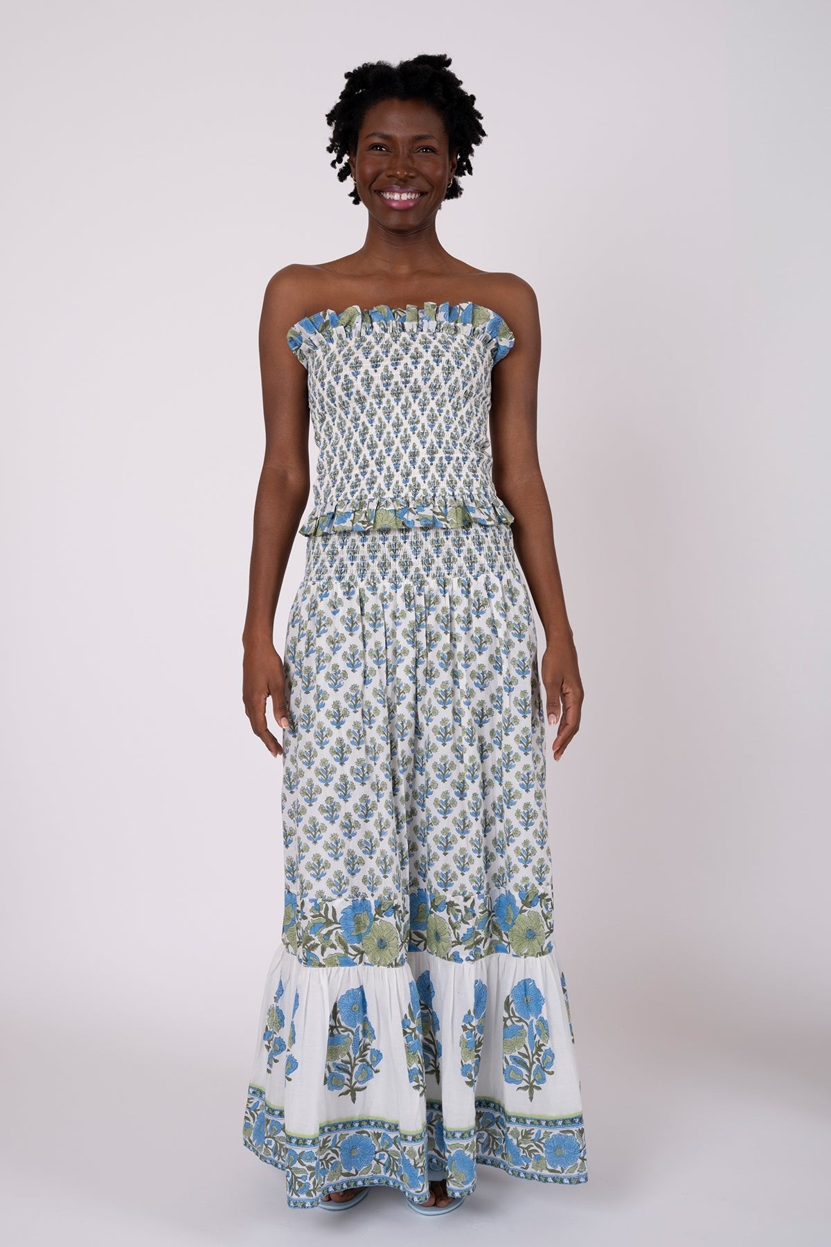 SUE SARTOR Flounce Smocked Waist Skirt | Bleu/Thyme Vintage Poppy