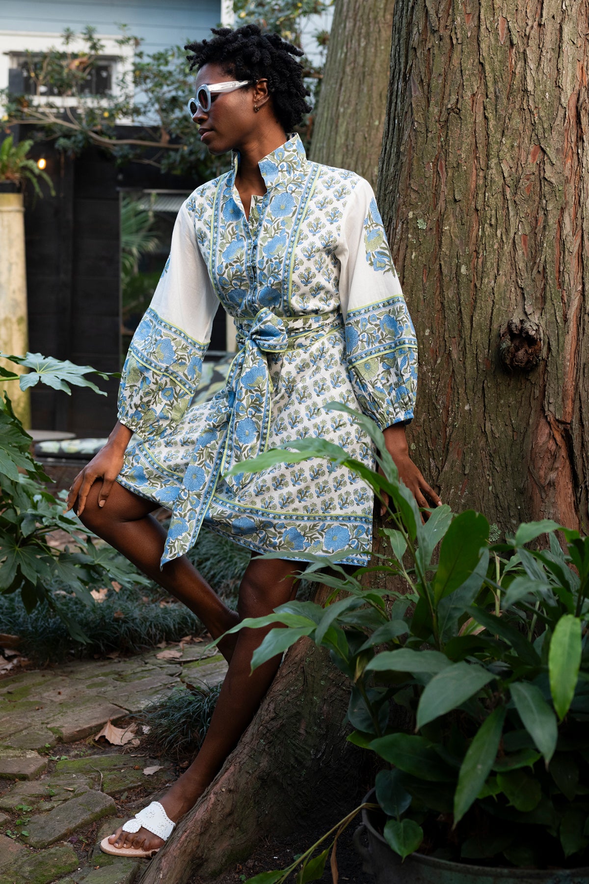SUE SARTOR Flounce Shorty | Bleu/Thyme Vintage Poppy