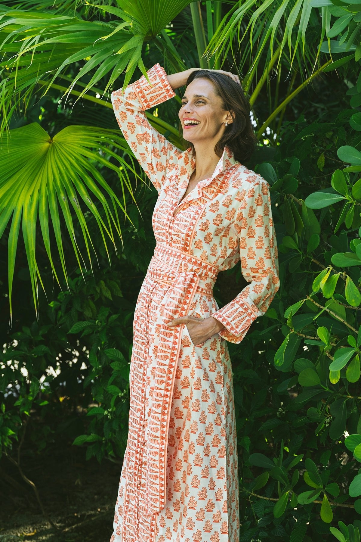 Caftan long à col cintré | Coquille Saint-Jacques péridot/corail mou