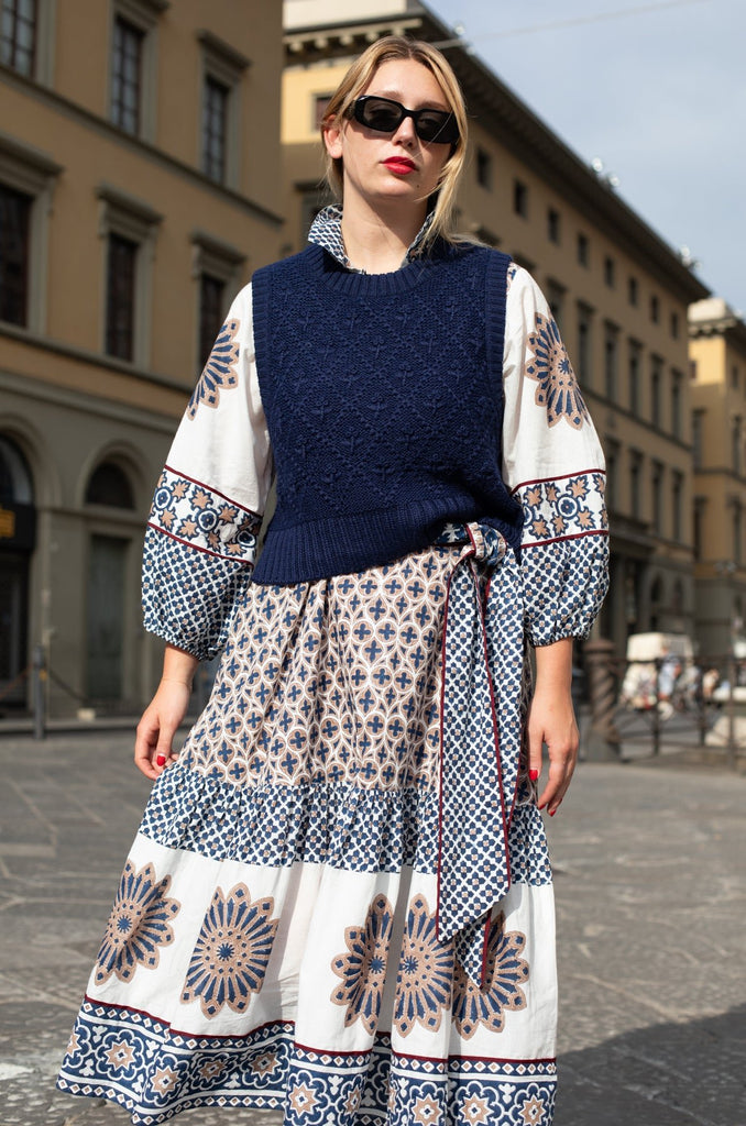 SUE SARTOR Flounce | Mocha/Navy Piazza