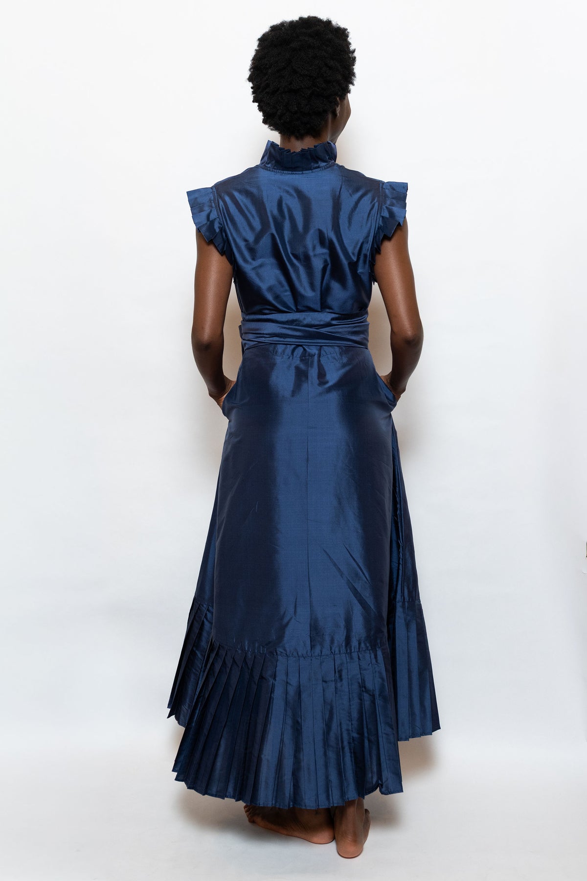 Sue Sartor Maxi sans manches plissée Flounce™️ | Taffetas de soie grège bleu marine