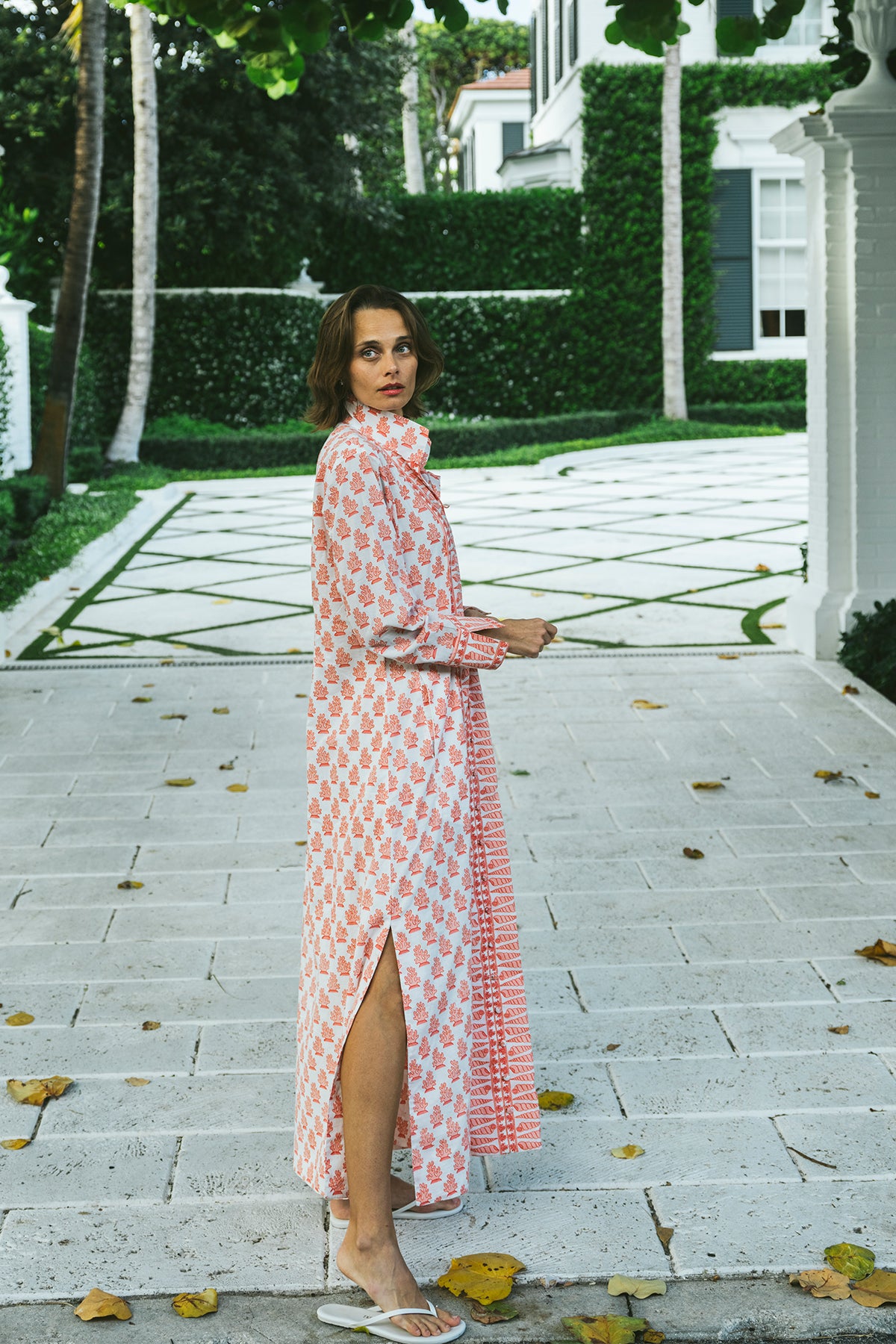 Caftan long à col cintré | Coquille Saint-Jacques péridot/corail mou