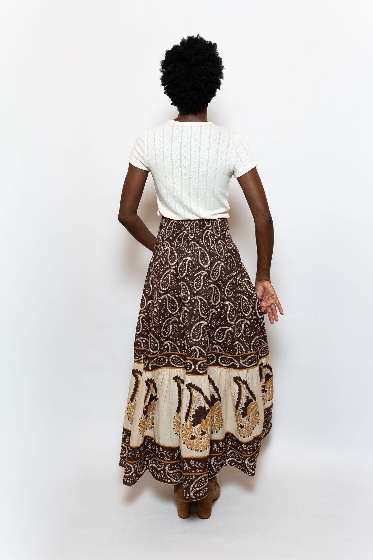 SUE SARTOR Flounce Smocked Waist Skirt | Chocolate/Honey Paisley
