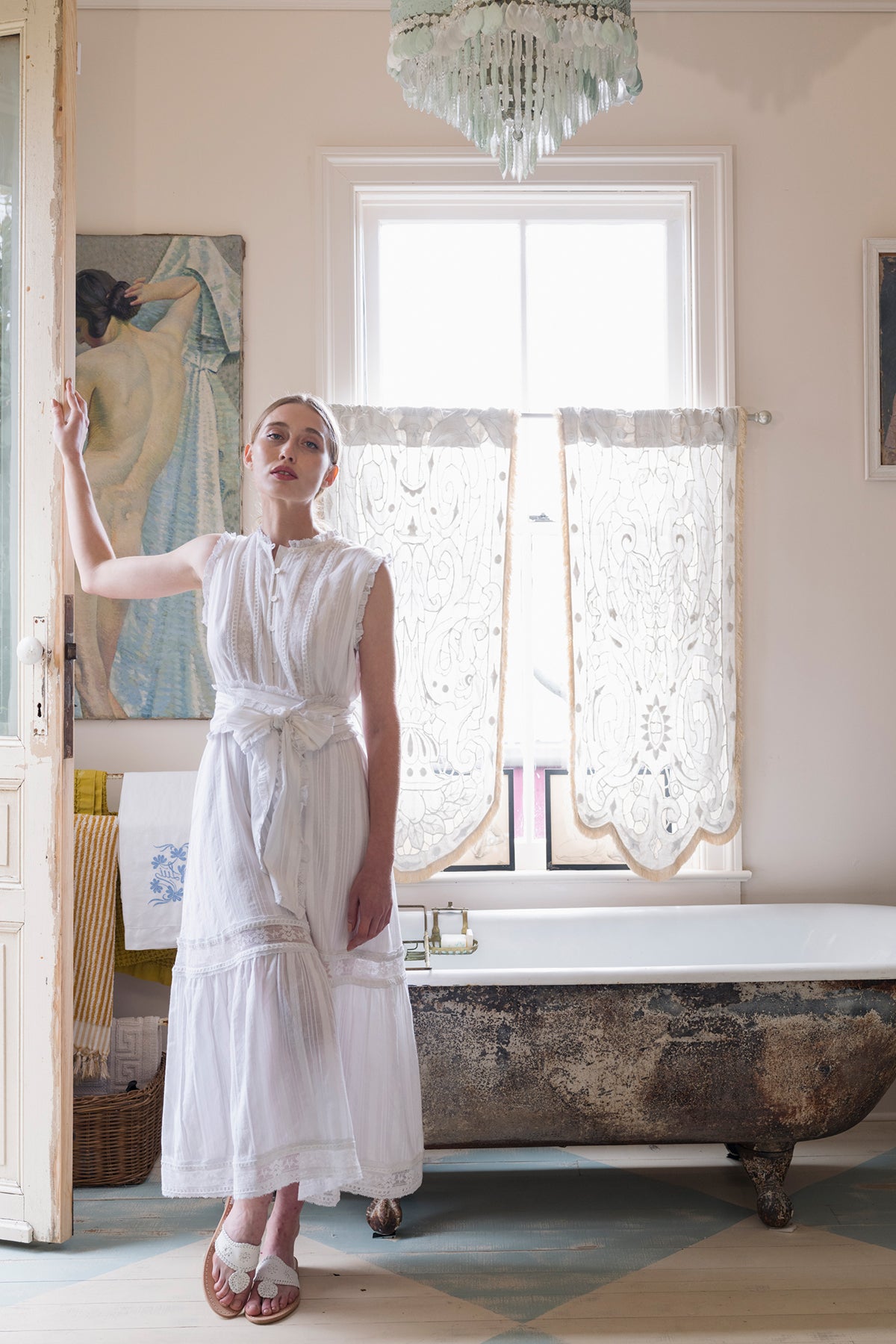 Sleeveless SUE SARTOR Flounce | White Cotton Floral Lace