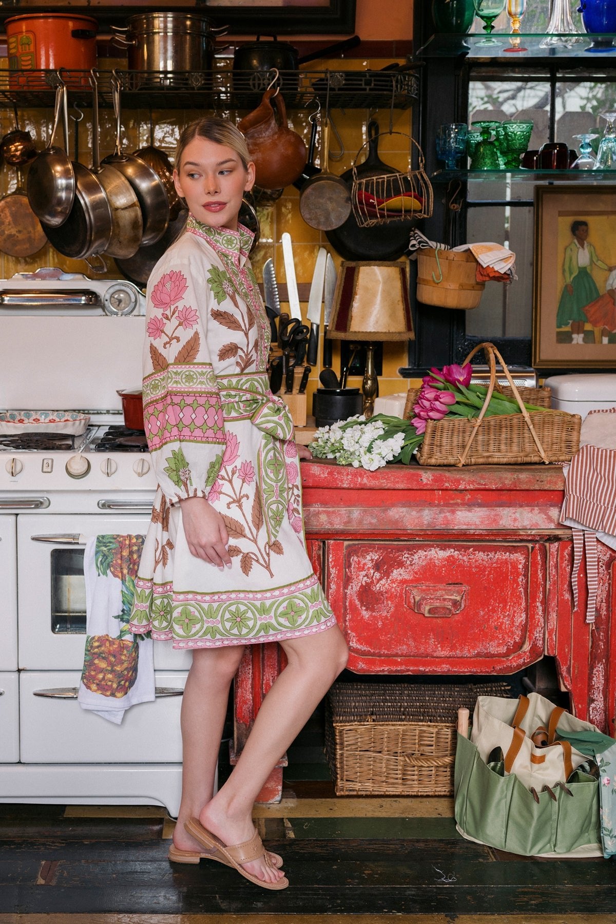SUE SARTOR Flounce Shorty | Pink/Peridot Dahlia
