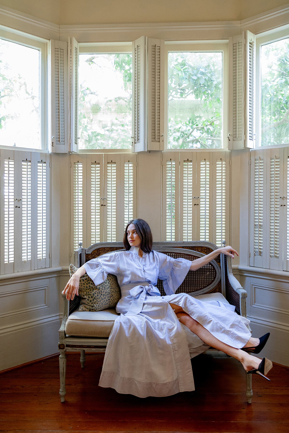 Leela Hostess Kaftan | Dove Grey Silk Taffeta
